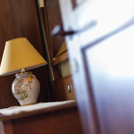 & L'antico Forziere Lantställe Deruta