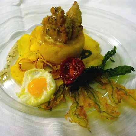 & L'antico Forziere Deruta