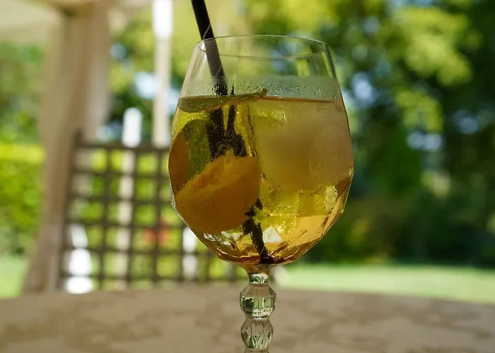 & L'antico Forziere Deruta